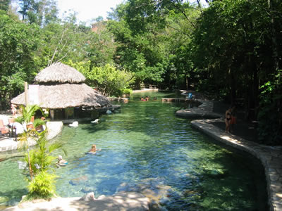 Парк Источников на курорте Rio Quente, Центральная Бразилия